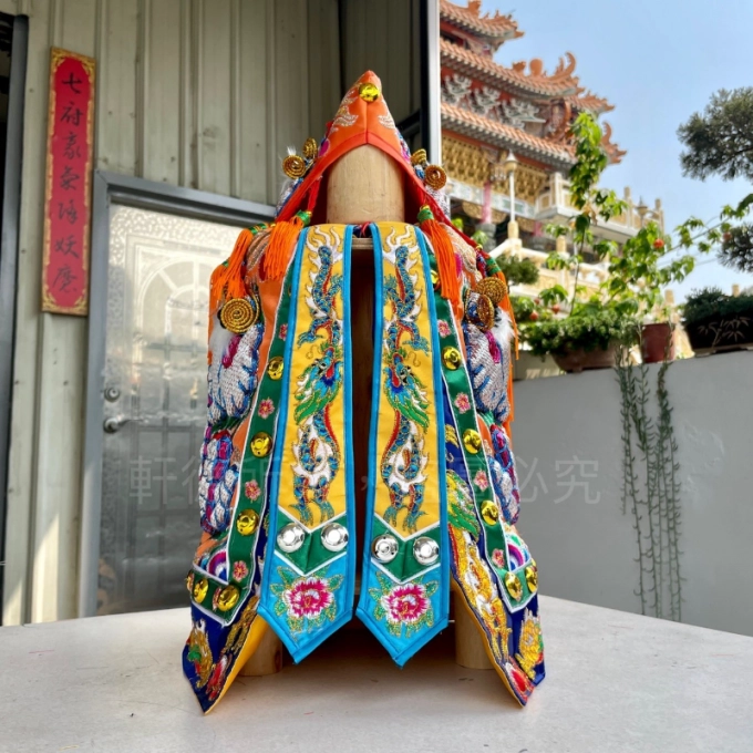 月眉麟_銀龍