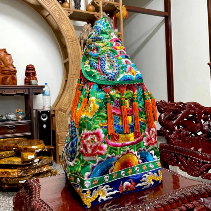 精繡凸棉神衣