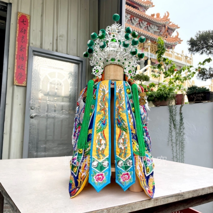 月眉麟_銀龍