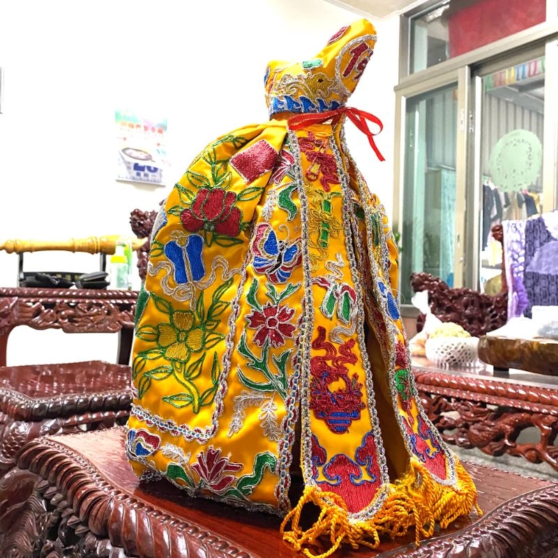仿潮濟公衣(破衣)_黃