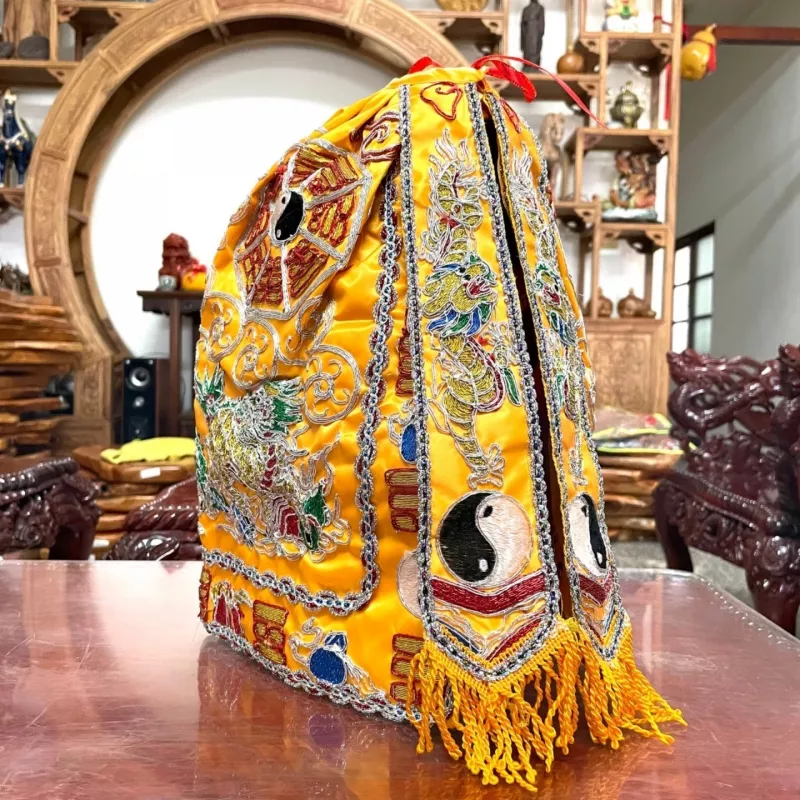 仿潮繡八卦衣_黃