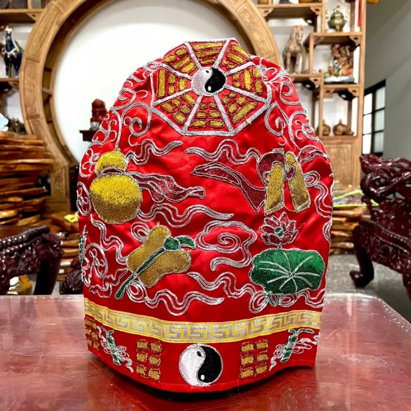 仿潮繡八卦衣_紅