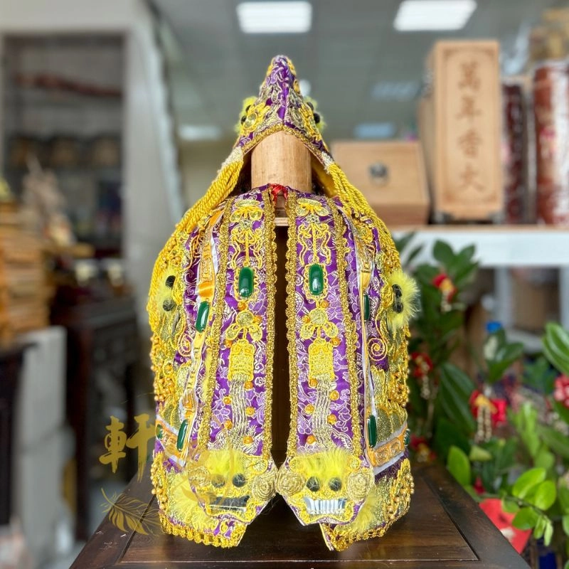 鑲玉龍袍_金龍