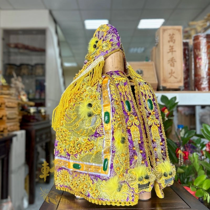 鑲玉龍袍_金龍
