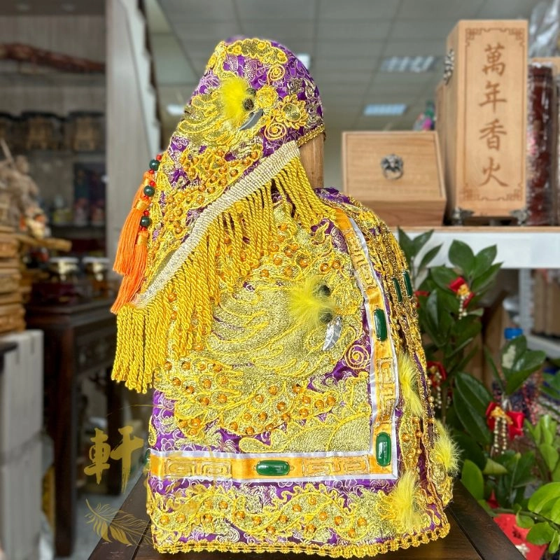 鑲玉龍袍_金龍