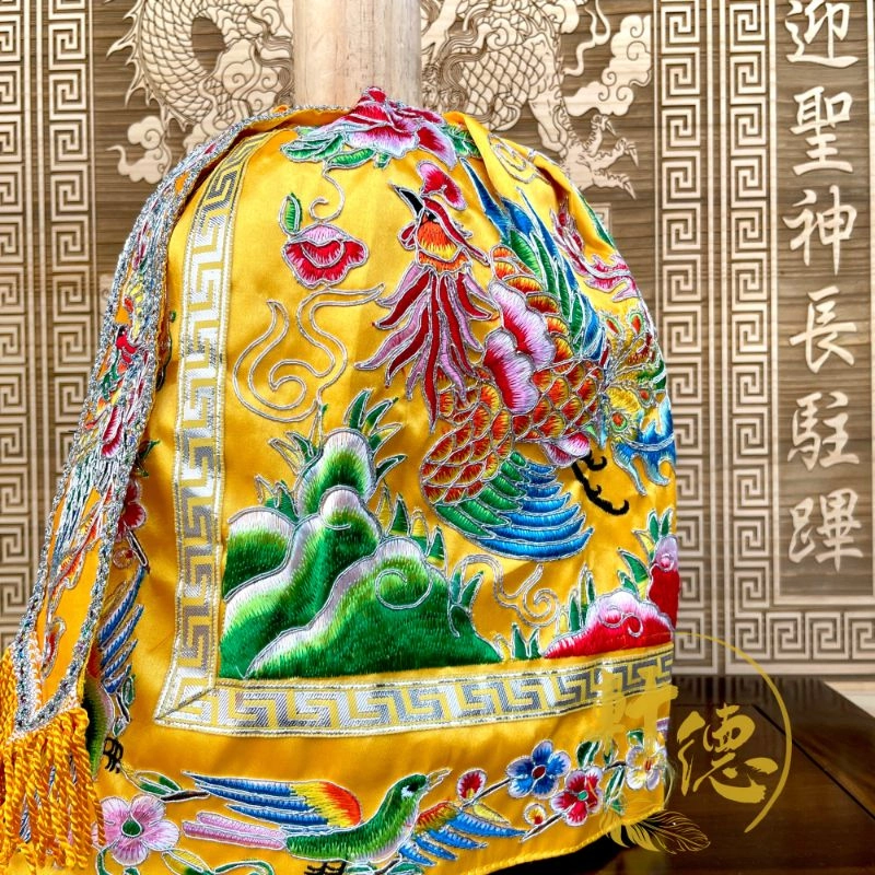 經典平繡蔥線鳳袍_黃