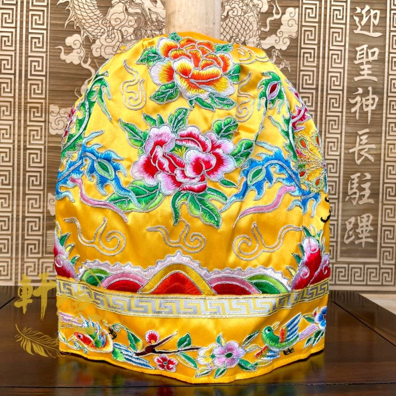 經典平繡蔥線鳳袍_黃