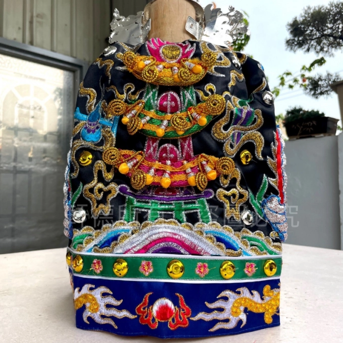 月眉麟_銀龍